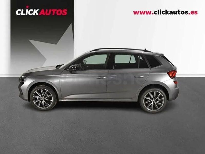 Usado Skoda Kamiq Sport 115 CV (84 kW) 2025 Gris / plata SUV