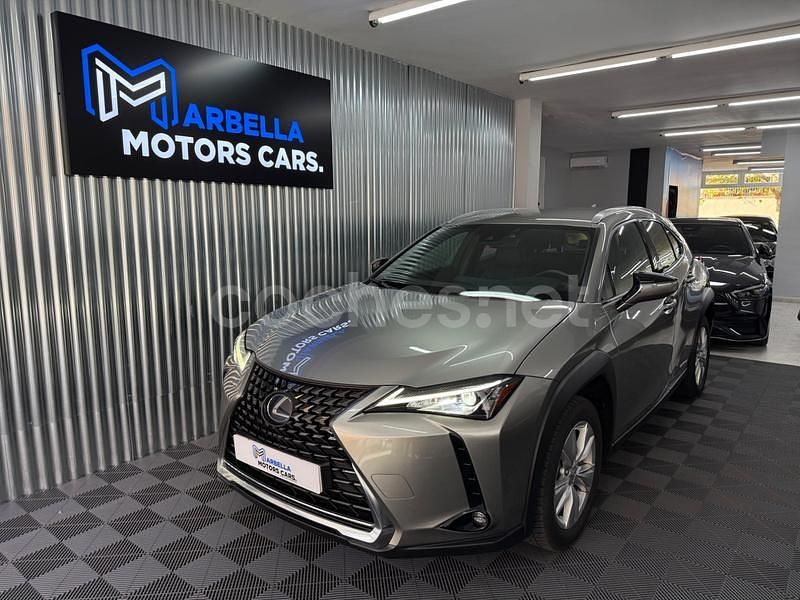 Gris / plata Usado 2020 Lexus UX Business Edition SUV | 23.990 € (Un poco caro) - Imagen 1/4