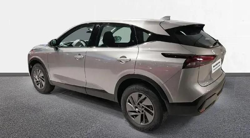 Usado Nissan Qashqai Acenta 158 CV (116 kW) 2024 Diamond silver (metalizado) SUV