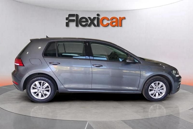 Usado VW Golf VII Edition 115 CV (84 kW) 2020 Gris Berlina
