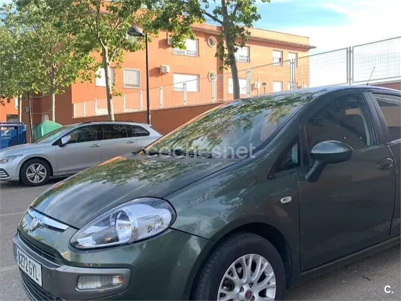 Używany Fiat Punto Evo Dynamic 105 KM (77 kW) 2010 Zielony Hatchback
