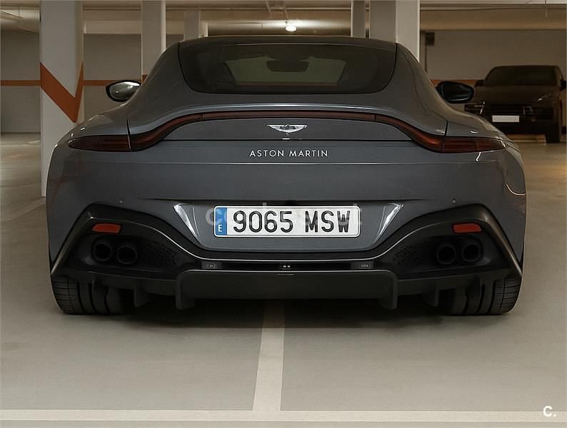 Usado Aston Martin V8 Vantage 510 CV (375 kW) 2021 Gris / plata Coupe