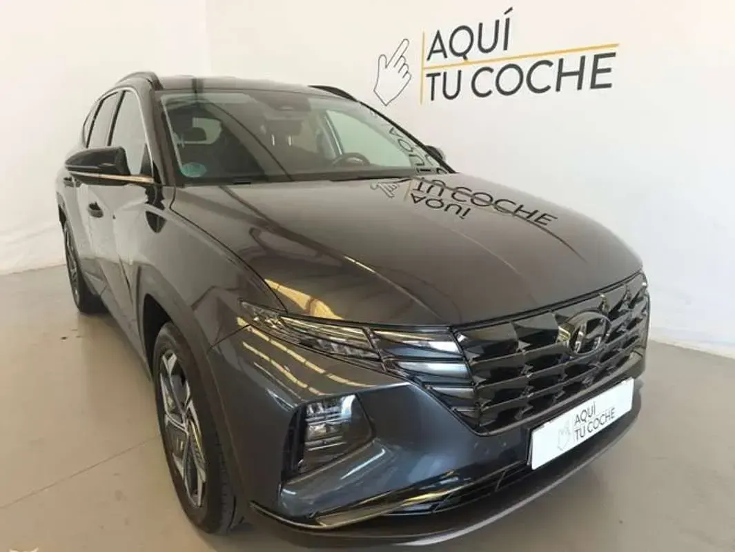 Usado Hyundai Tucson 230 CV (169 kW) 2022 Gris SUV