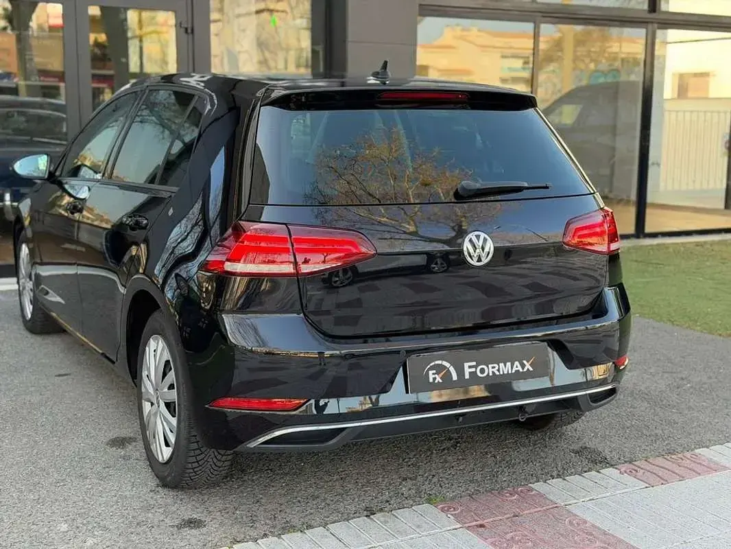 Usado VW Golf VII Advance 150 CV (110 kW) 2019 Negro Utilitario