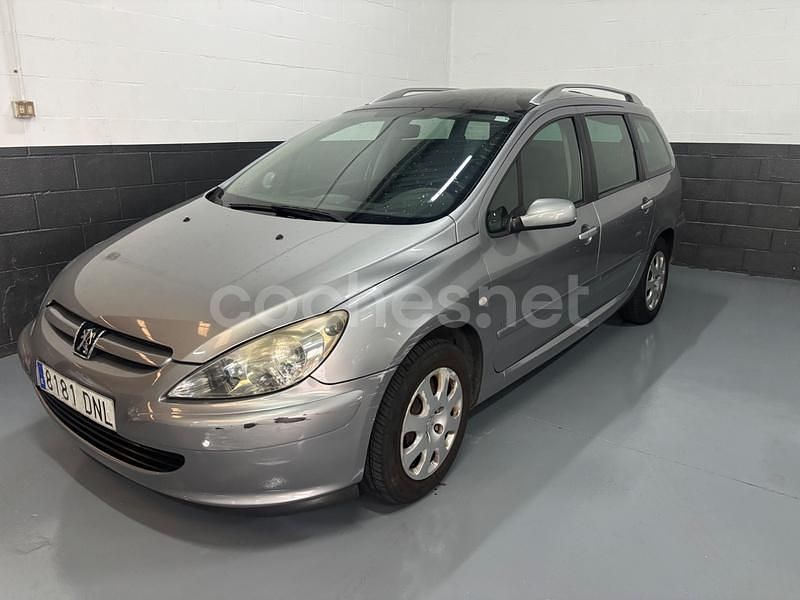 Gris / plata Usado 2006 Peugeot 307 Familiar | 2950 € (Precio justo) - Imagen 1/4