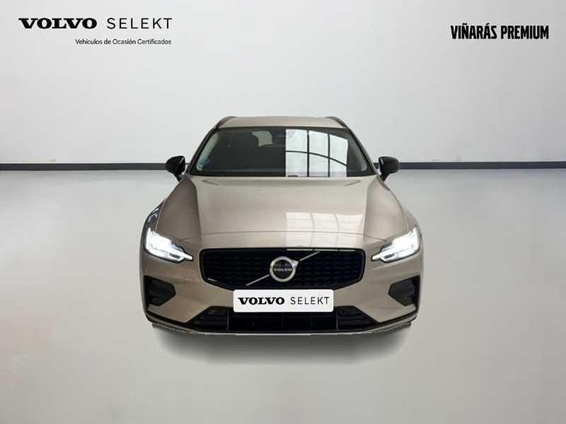 Usado Volvo V60 Plus 197 CV (144 kW) 2025 Beige Familiar