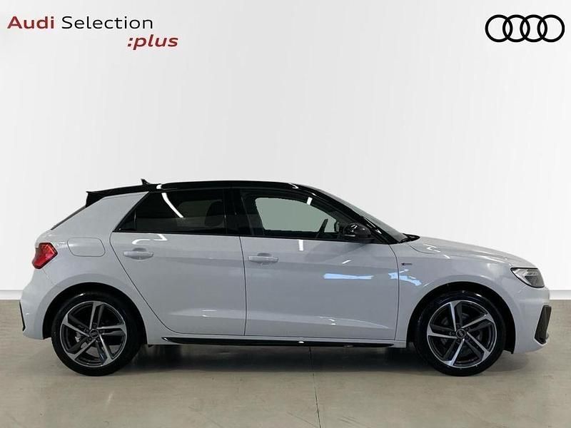 Usado Audi A1 Black Edition 116 CV (85 kW) 2025 Blanco SUV