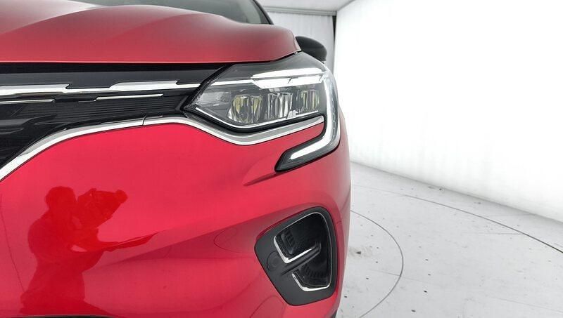 Usado Renault Captur Techno 140 CV (102 kW) 2024 Rojo SUV
