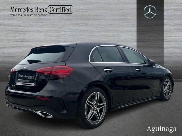 Usado Mercedes A180 AMG line 136 CV (100 kW) 2025 Negro noche
