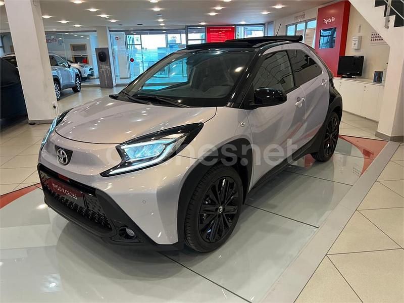 Gris / plata Nuevo 2025 Toyota Aygo Limited Utilitario | 22.900 € - Imagen 1/4