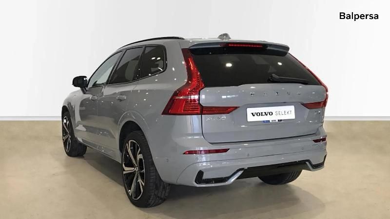 Usado Volvo XC60 Ultra 350 CV (257 kW) 2024 Gris/plata SUV