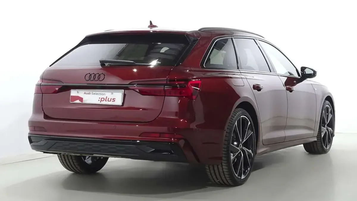 Usado Audi A6 Sport 204 CV (150 kW) 2024 Rojo Familiar
