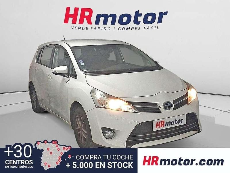 Blanco Usado 2015 Toyota Verso Monovolumen | 12.690 € (Precio justo) - Imagen 1/4