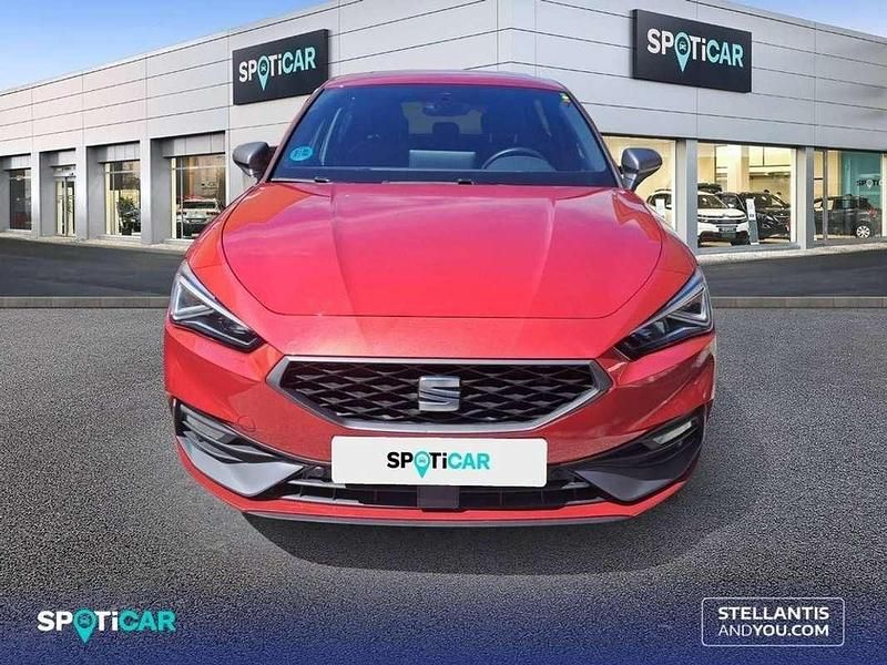 Usado Seat Leon FR 116 CV (85 kW) 2025 Gris Utilitario
