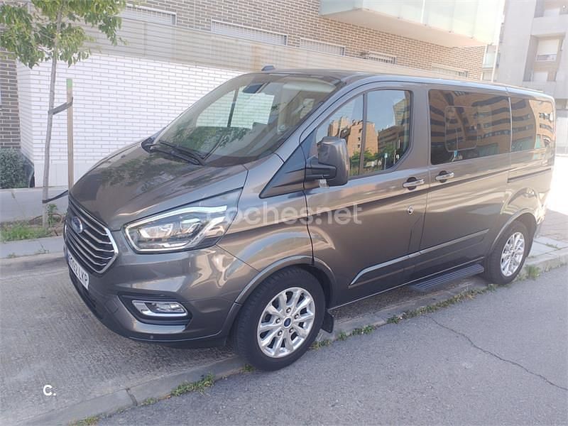 Gris / plata Usado 2021 Ford Tourneo Active Monovolumen | 28.900 € (Super precio) - Imagen 1/4