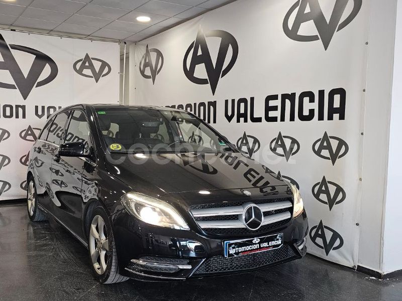 Negro Usado 2013 Mercedes B180 Monovolumen | 11.999 € (Buen precio) - Imagen 1/4