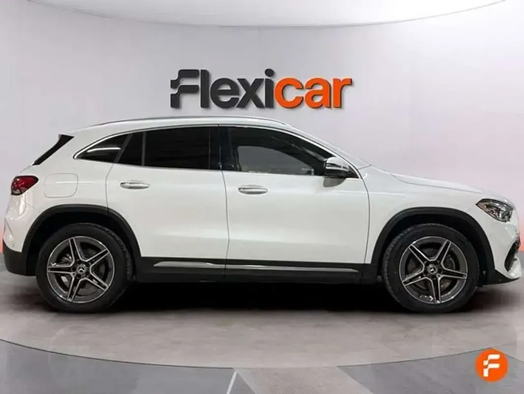 Usado Mercedes GLA250 218 CV (160 kW) 2022 Blanco SUV