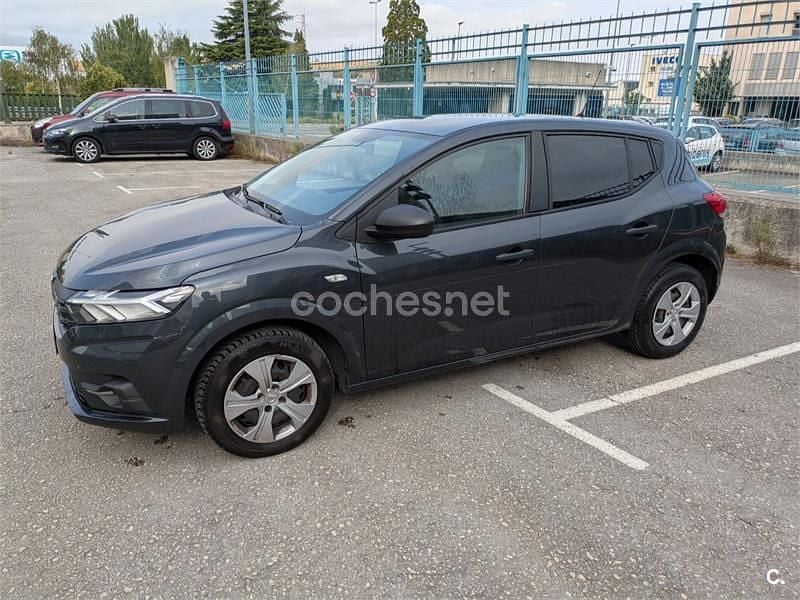 Gris / plata Usado 2021 Dacia Sandero Essentiel Utilitario | 10.500 € (Super precio) - Imagen 1/4