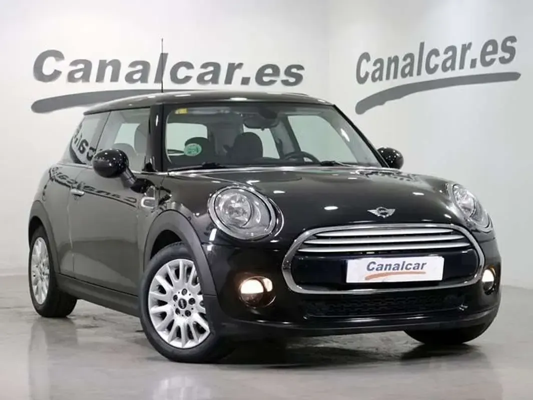 Usado Mini Cooper D 116 CV (85 kW) 2015 Negro Utilitario