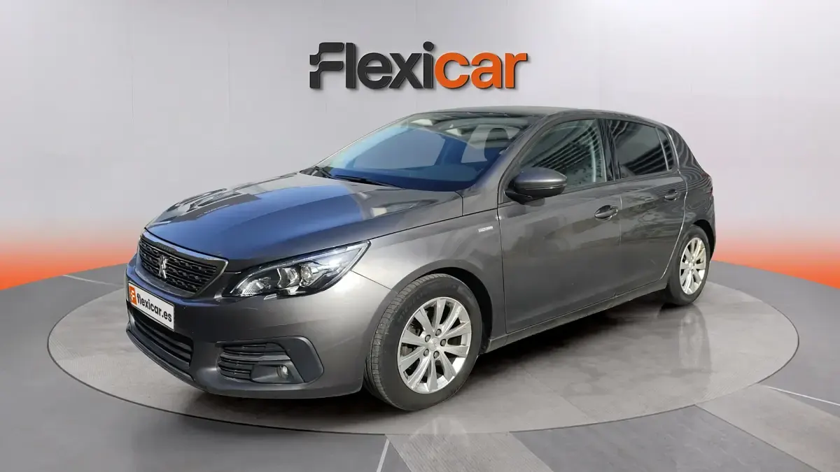 Usado Peugeot 308 Access 110 CV (80 kW) 2020 Gris Berlina