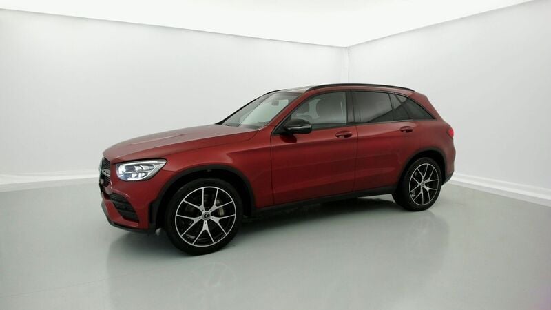 Usado Mercedes GLC220 AMG line 245 CV (180 kW) 2023 Gris grafito