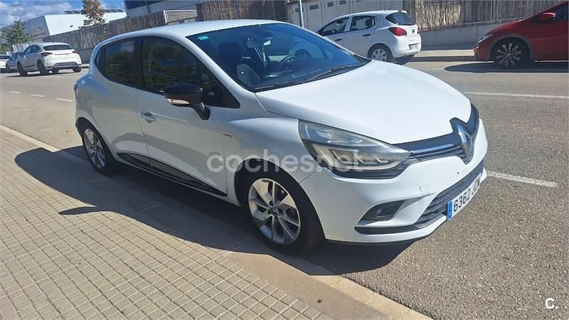 Blanco Usado 2017 Renault Clio IV LIMITED Berlina | 6900 € (Super precio) - Imagen 1/4