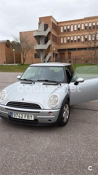 Usado Mini One D 75 CV (55 kW) 2006 Gris / plata Utilitario