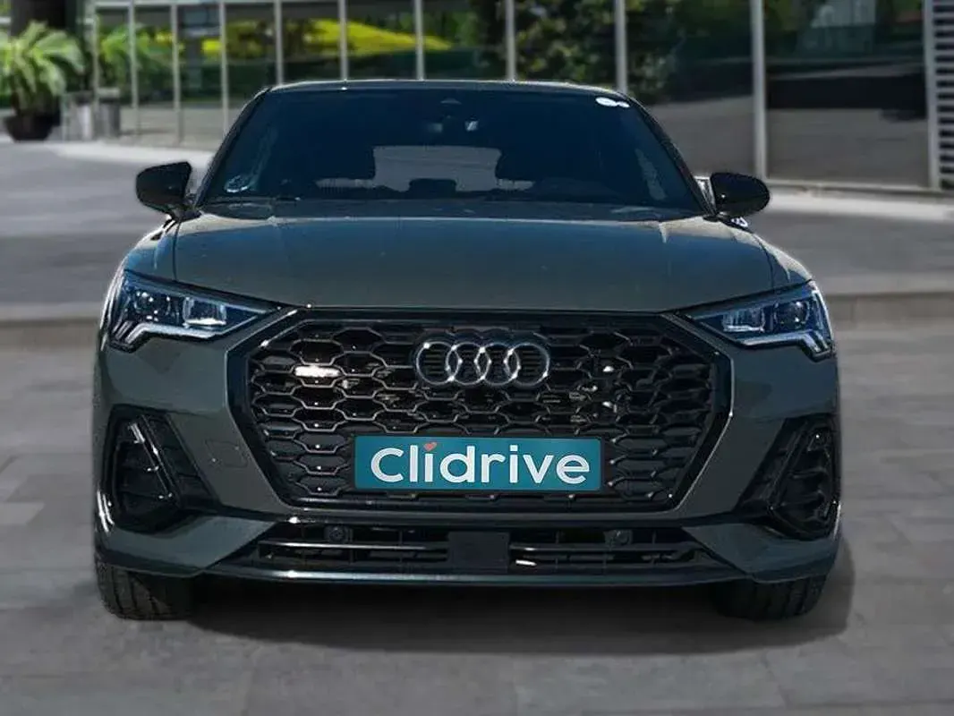 Usado Audi Q3 Ambiente 190 CV (139 kW) 2021 Gris SUV
