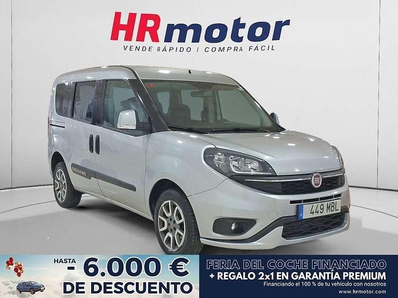 Gris Usado 2022 Fiat Doblò Trekking Monovolumen | 16.090 € (Precio justo) - Imagen 1/4