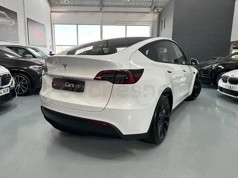 Usado Tesla Model Y RWD 250 kW (340 CV) 2024 Eléctrico SUV