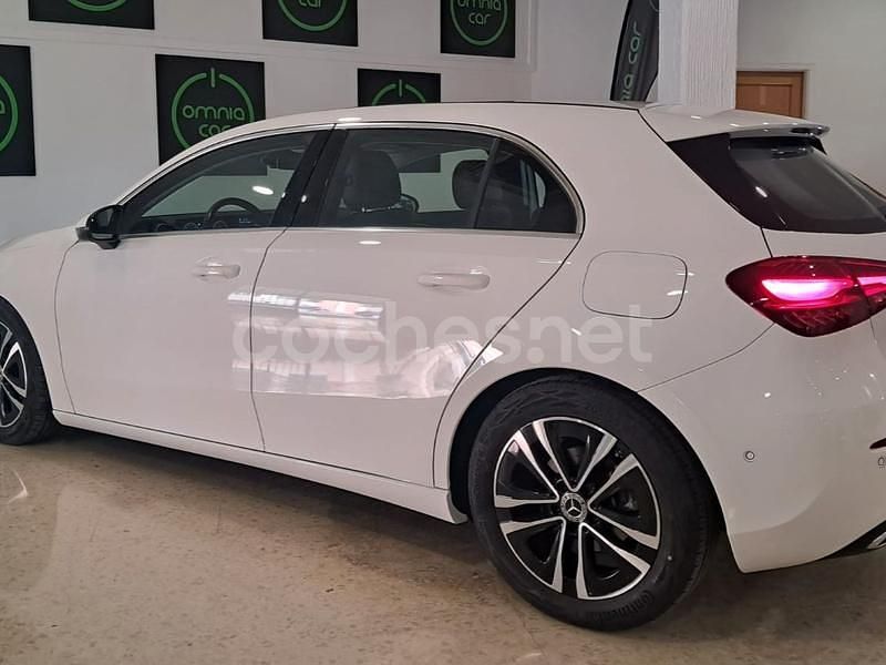 Blanco Usado 2024 Mercedes A200 Berlina | 32.700 € (Precio justo) - Imagen 1/4