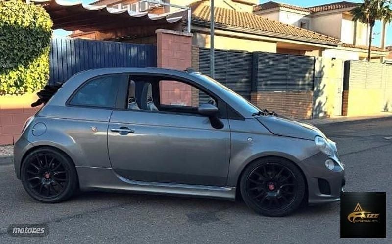 Usado Abarth 500C 140 CV (102 kW) 2010 Gris Descapotable
