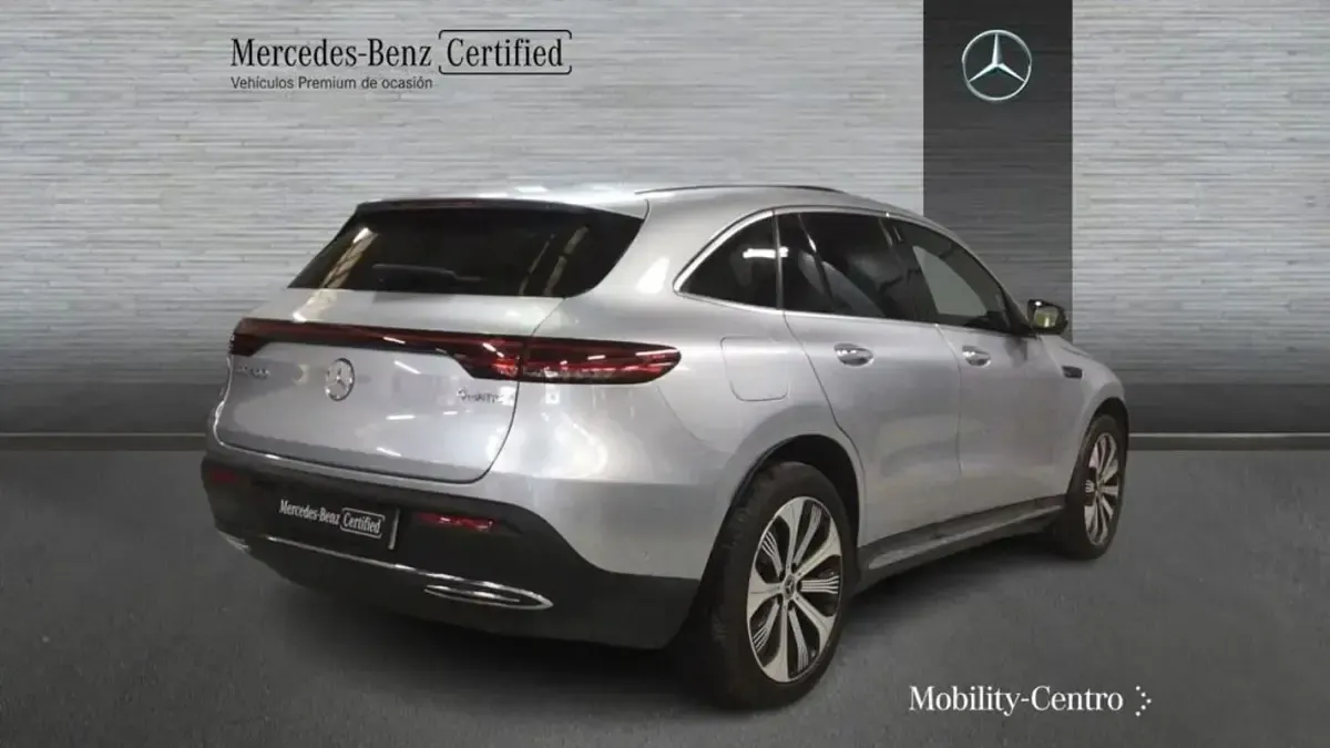 Usado Mercedes EQC400 AMG Edition 1 300 kW (408 CV) 2020 Hightechsilber metallic SUV