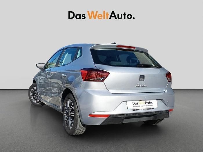 Usado Seat Ibiza Style 110 CV (80 kW) 2023 Gris plata