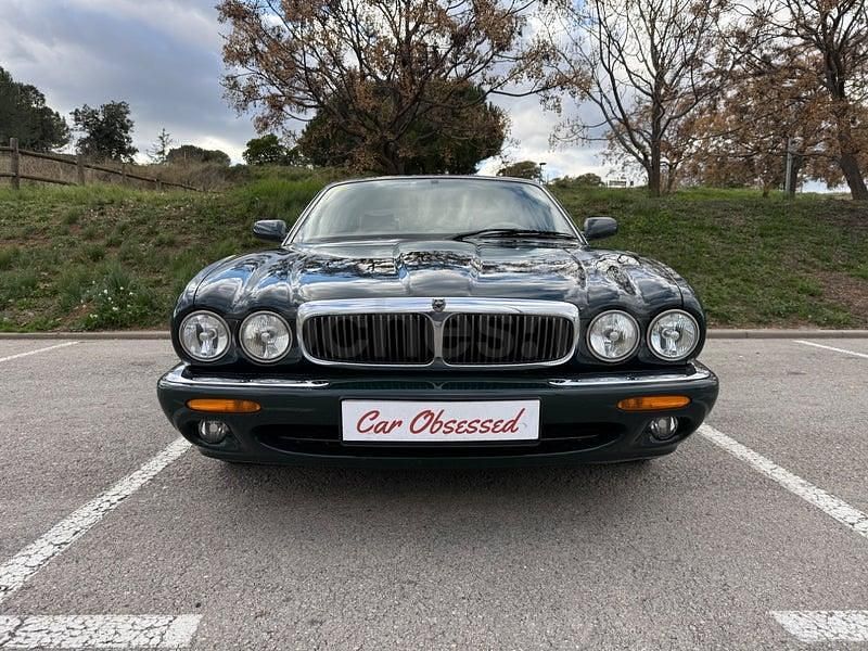 Usado Jaguar XJ8 Executive 290 CV (213 kW) 1999 Verde Berlina