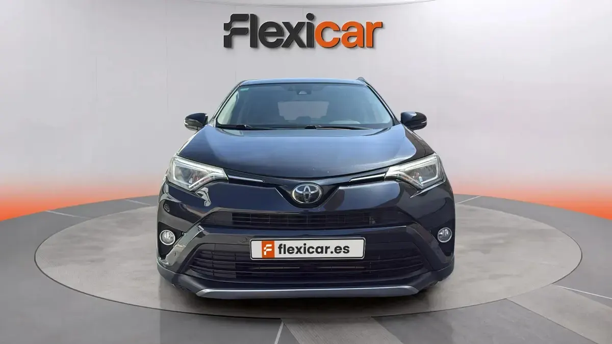 Usado Toyota RAV4 Advance 144 CV (105 kW) 2017 Negro SUV