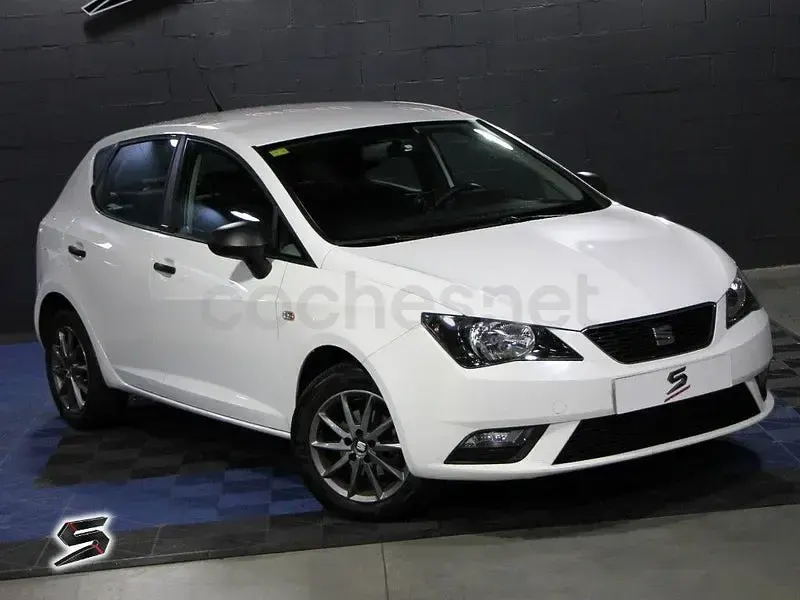 Usado Seat Ibiza Reference 90 CV (66 kW) 2015 Blanco Berlina