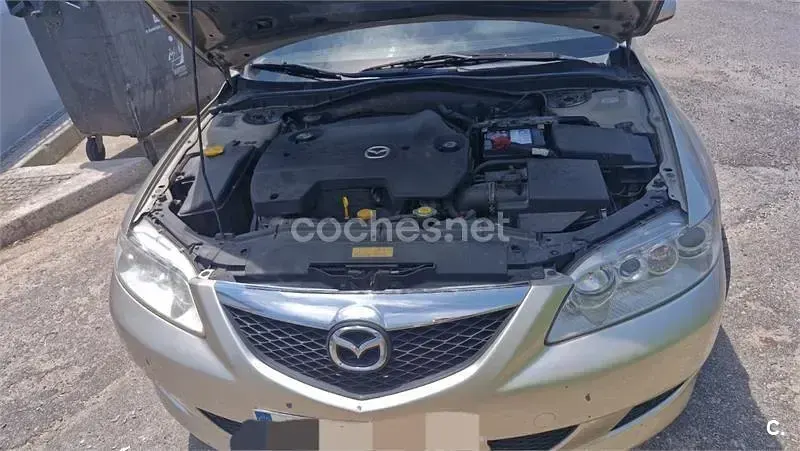 Usado Mazda 6 Active 136 CV (100 kW) 2004 Beige Berlina