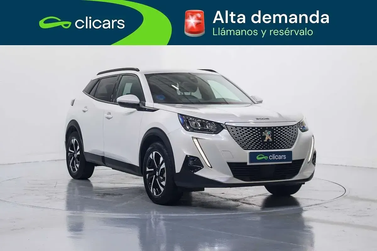 Usado Peugeot e-2008 Allure 100 kW (136 CV) 2021 Blanco SUV
