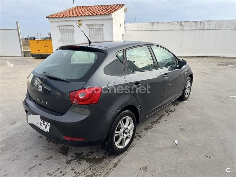 Usado Seat Ibiza Style 90 CV (66 kW) 2009 Gris / plata Berlina