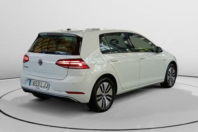 Begagnad VW e-Golf 100 kW (136 HK) 2020 Halvkombi