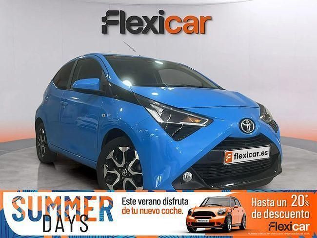 Azul Usado 2020 Toyota Aygo X-play Utilitario | 13.790 € - Imagen 1/4