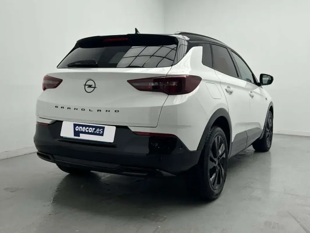 Usado Opel Grandland X GS Line 226 CV (166 kW) 2022 Blanco SUV