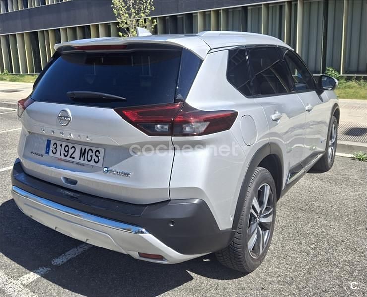 Usado Nissan X-Trail Tekna 213 CV (156 kW) 2023 Gris / plata SUV