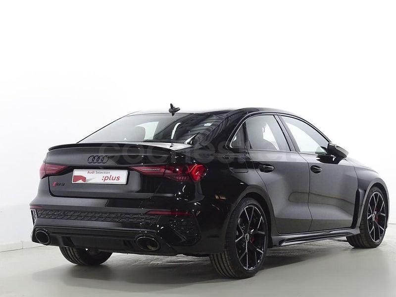 Usado Audi RS3 400 CV (294 kW) 2024 Negro Berlina