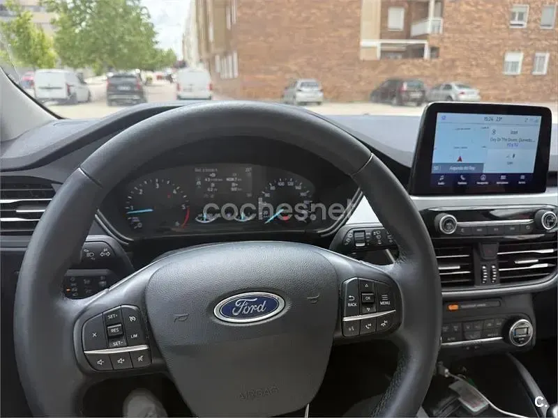 Usado Ford Kuga Trend 120 CV (88 kW) 2020 Azul SUV