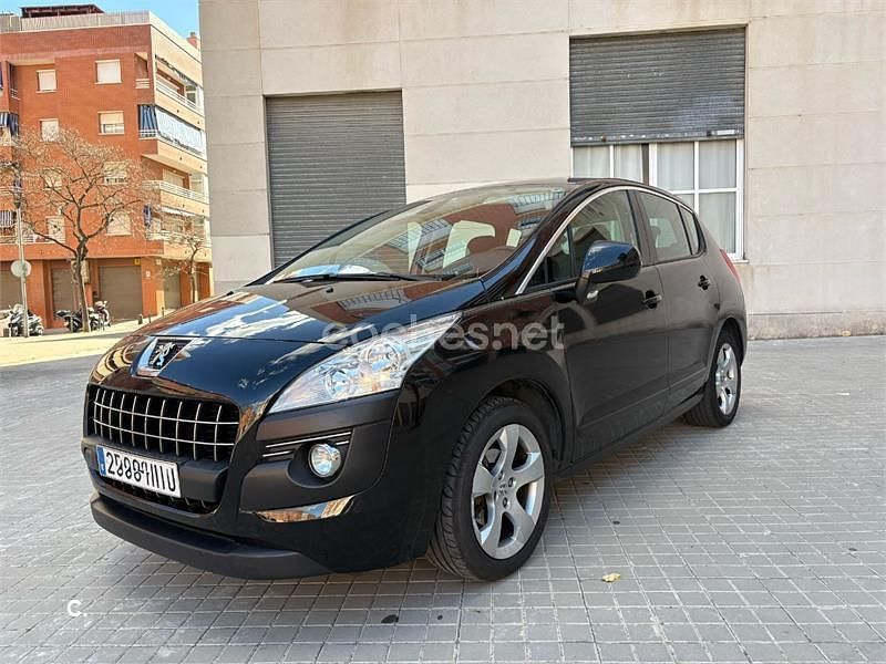 Negro Usado 2011 Peugeot 3008 Premium Berlina | 4900 € (Precio justo) - Imagen 1/4