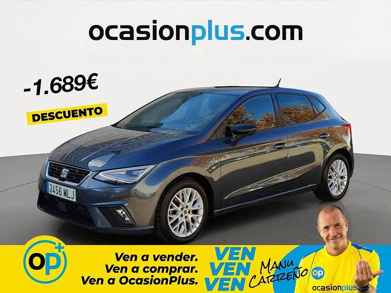 Usado Seat Ibiza FR 110 HP (80 kW) 2023 Cinzento Sedan