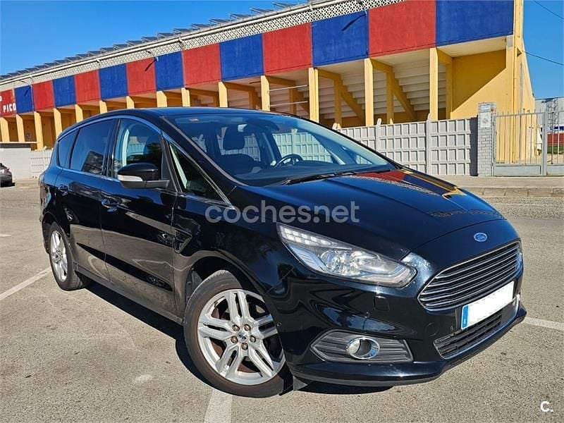 Usado Ford S-MAX ST-Line 180 CV (132 kW) 2017 Negro Monovolumen
