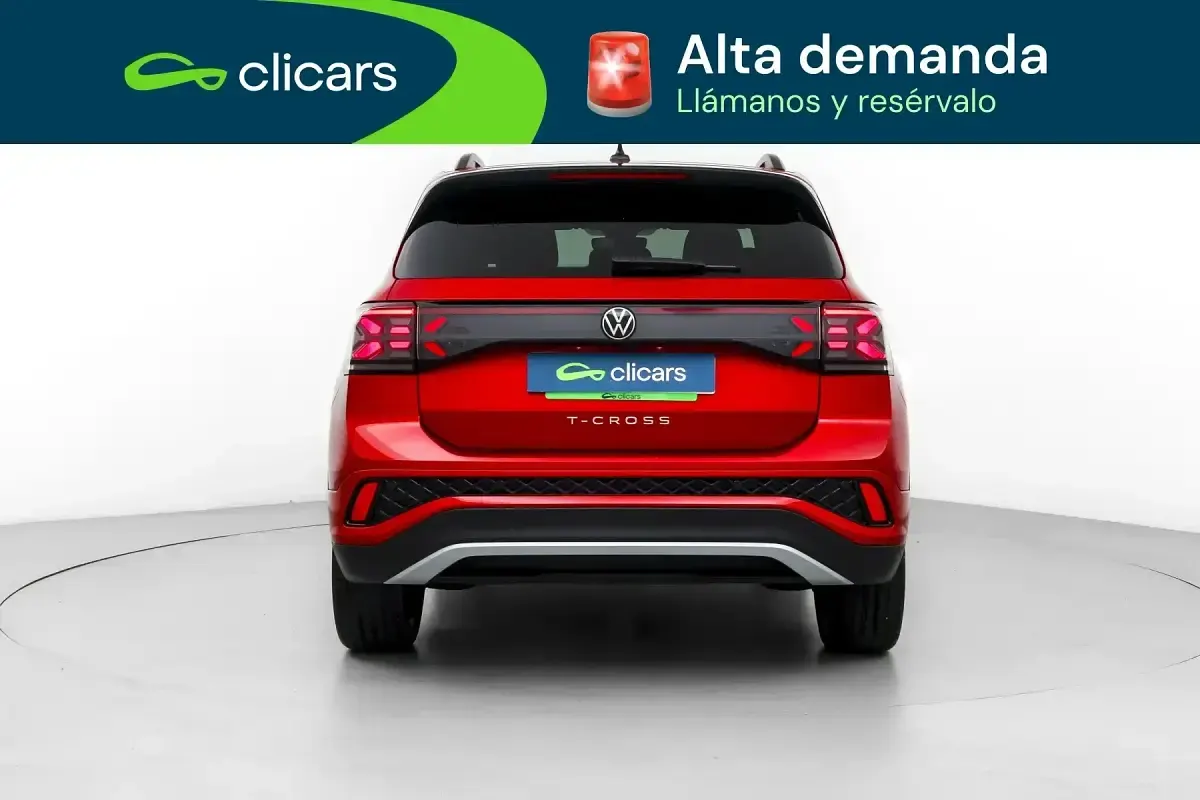 Usado VW T-Cross R-line 116 CV (85 kW) 2025 Rojo SUV